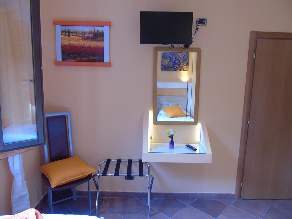 Hotel Rainbow Taggia Exterior foto
