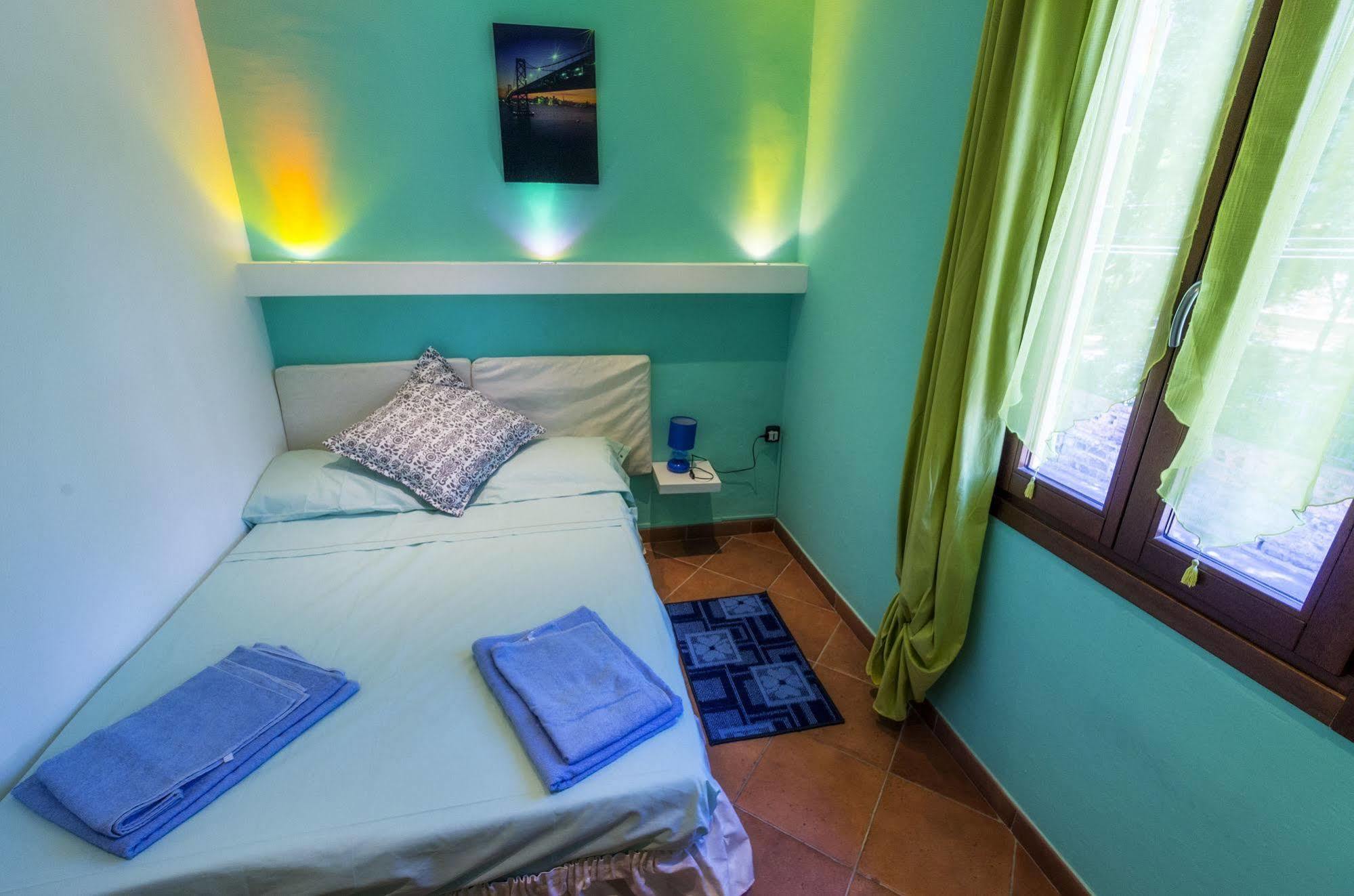 Hotel Rainbow Taggia Exterior foto